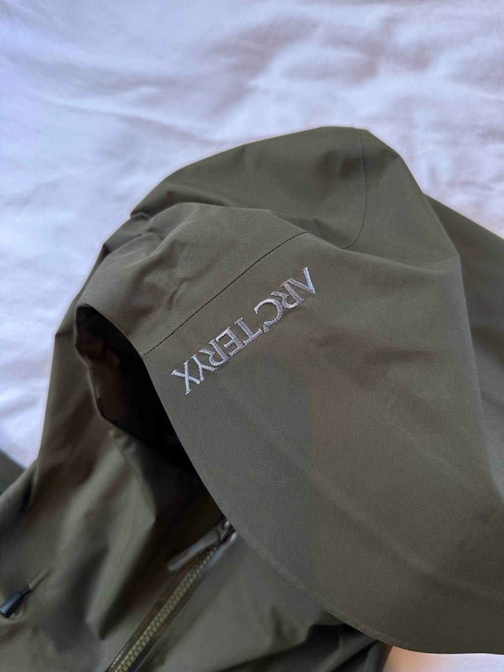 Arc'teryx Beta SL Jacket - Picture 2 of 4